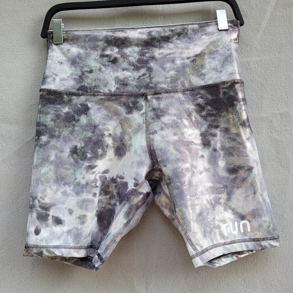 lululemon athletica run women biker shorts metallic gray tie-dye size 10